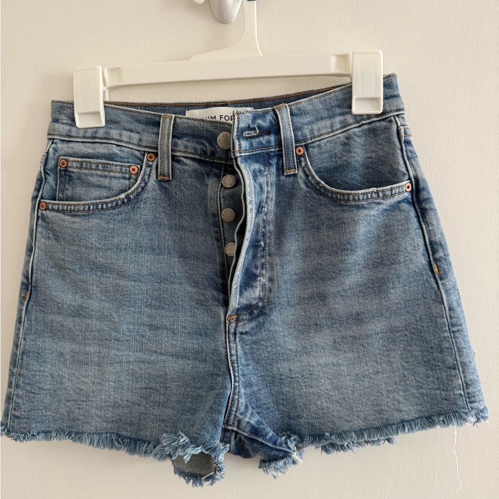 Denim Forum Light Blue Button-Fly Jean Shorts with Frayed Hem